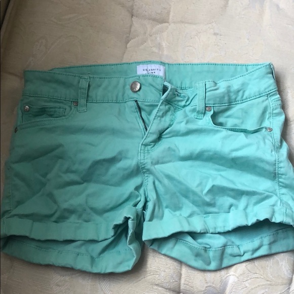 Shorts - Picture 1 of 2